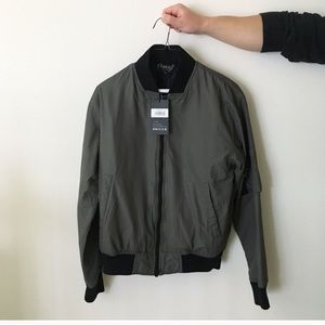 NWOT Grey puffer bomber jacket new never worn